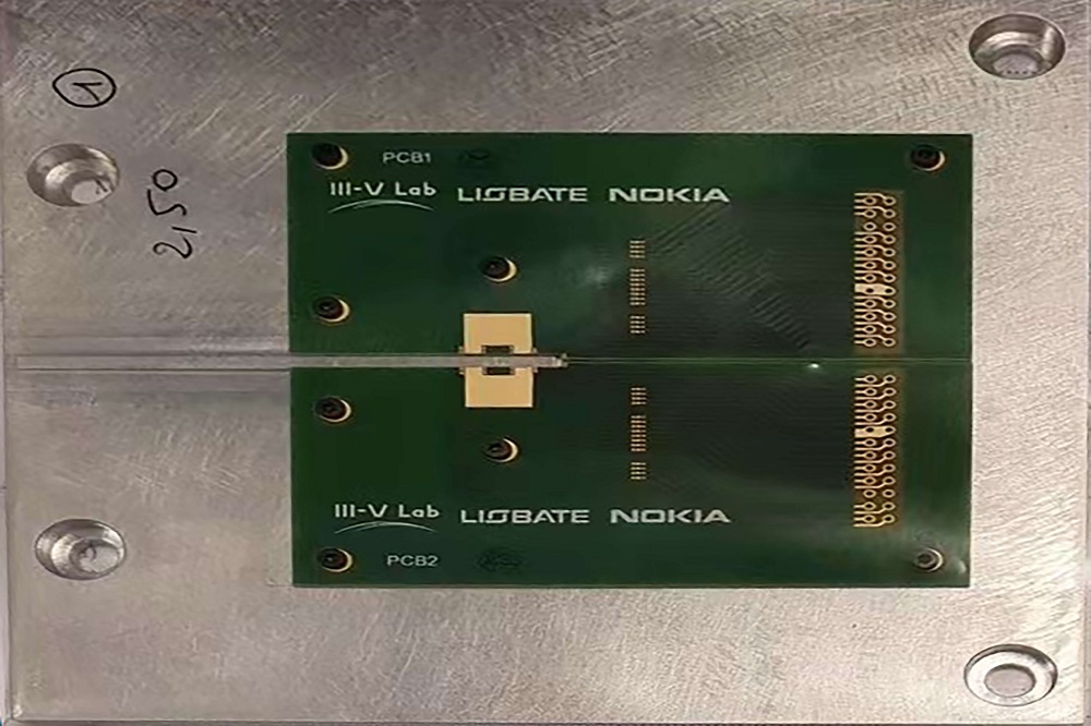 TFLN coherent modulator chip developed by Liobate Support the world's first 260G baud DP-QPSK signal transmission over 100km fiber